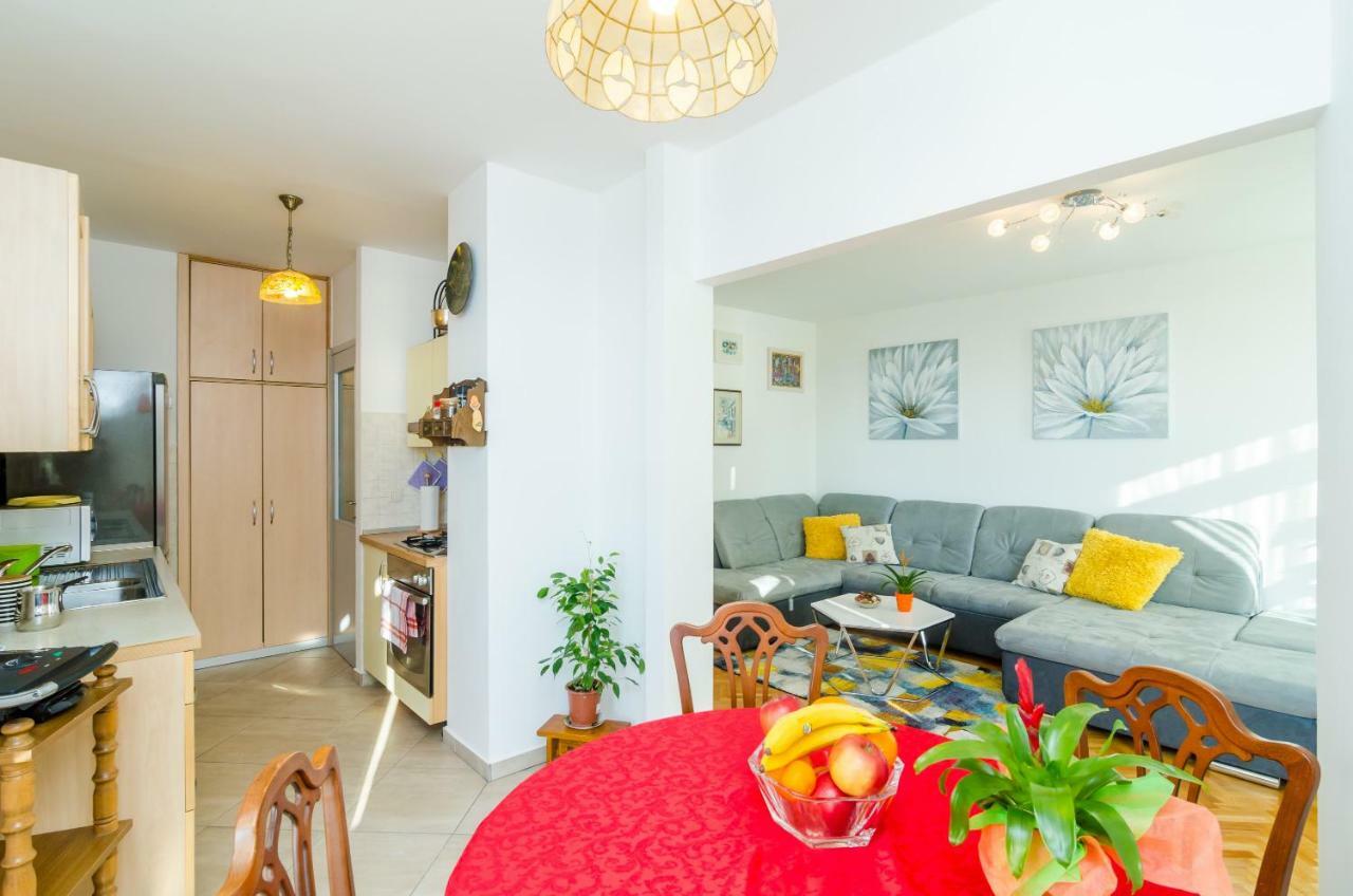 Sun City Apartment Dubrovnik Bagian luar foto